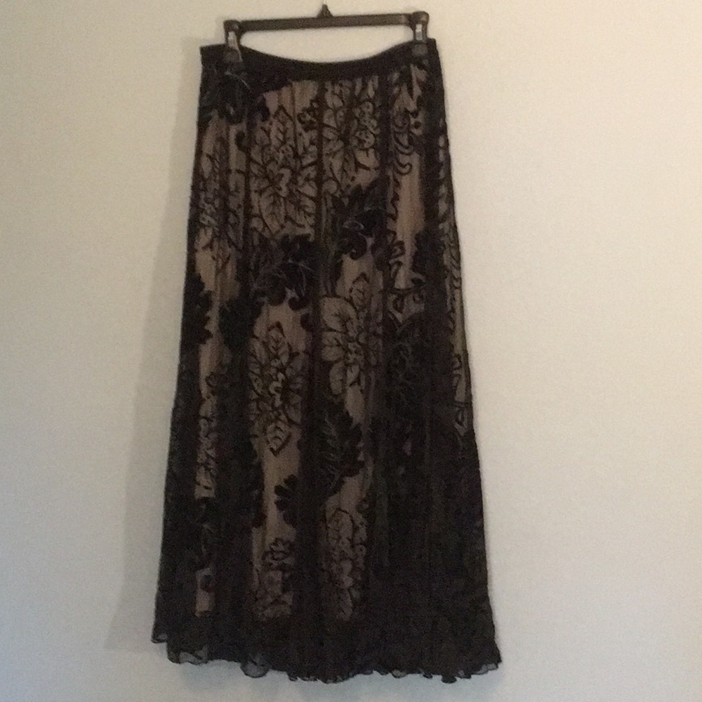 Size small Karen Kane petits black skirt